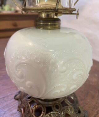 Opal American table oil lamp - Image 3