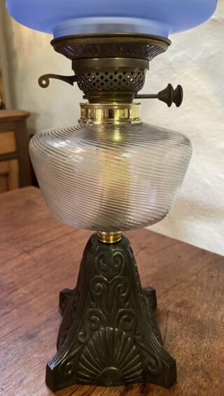 Arts and Craft Base with Beehive font Victorian oil lamp - Image 2