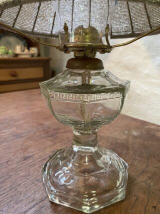 Greek Key bead shade oil lamp - Image 2